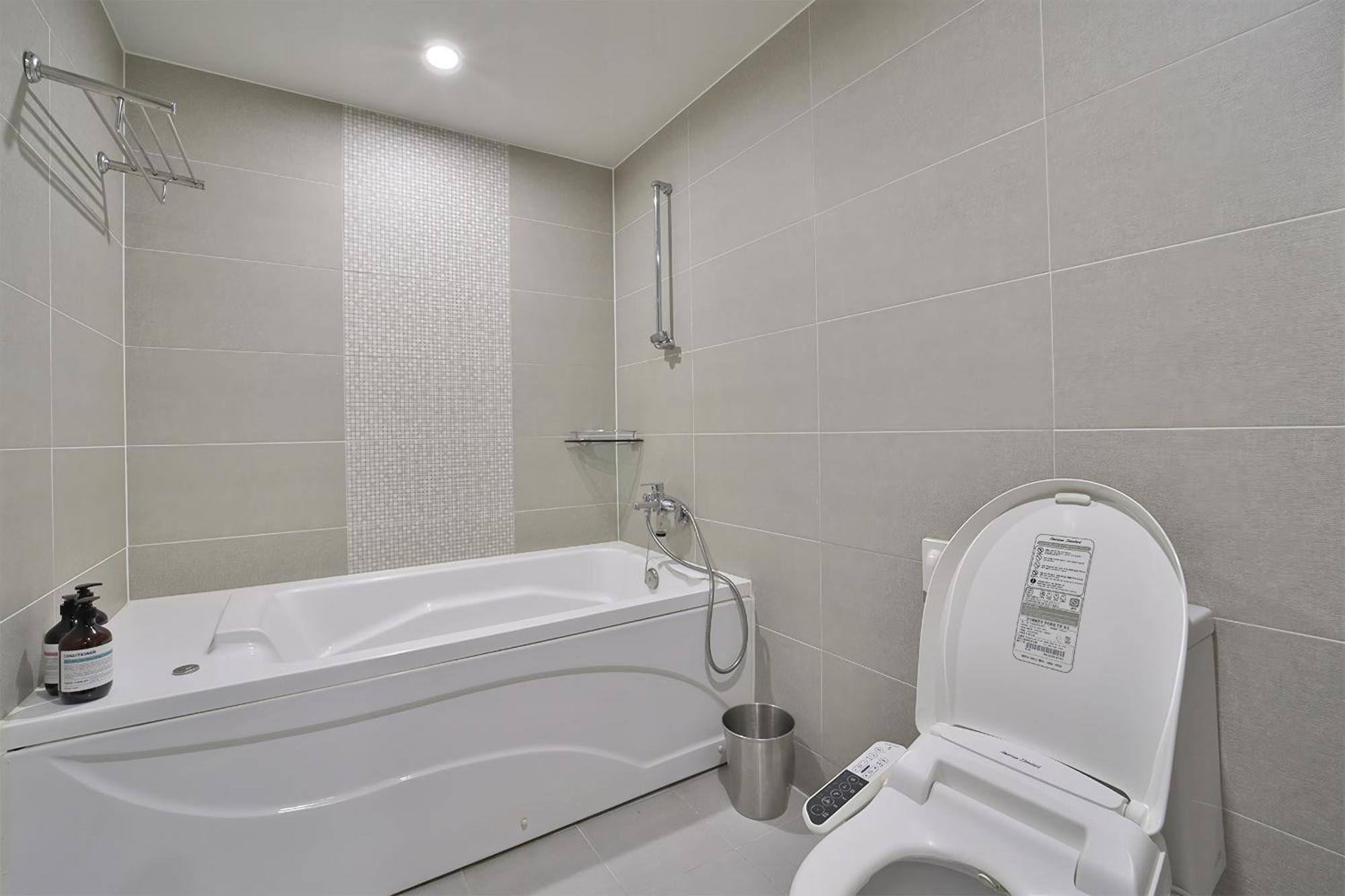 Busan Platinum Hotel Nampo Ngoại thất bức ảnh