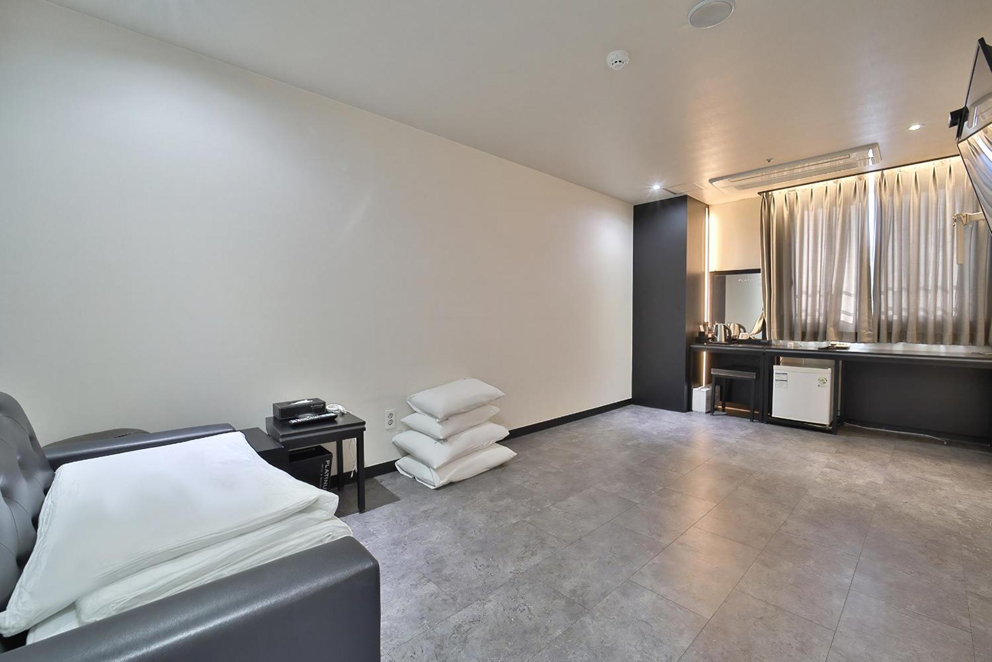 Busan Platinum Hotel Nampo Ngoại thất bức ảnh