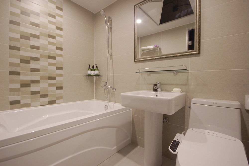 Busan Platinum Hotel Nampo Ngoại thất bức ảnh